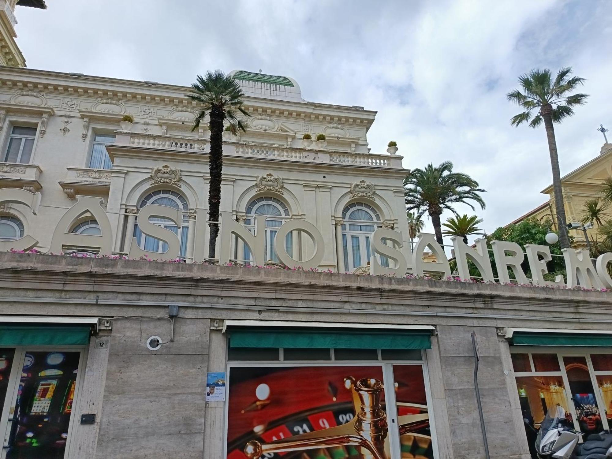 Casa Francesca Con Parcheggio Gratuito Sanremo Exterior foto